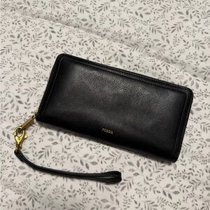 Fossil Black Leather Wristlet with Gold Accents